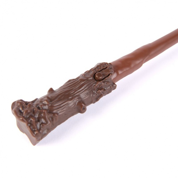 Akcija Harry Potter čarobni štapić s svijetlećim patronusom + figure Harryja i Cho za polovicu cijene