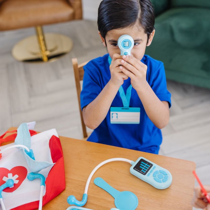 Melissa & Doug igra doktora