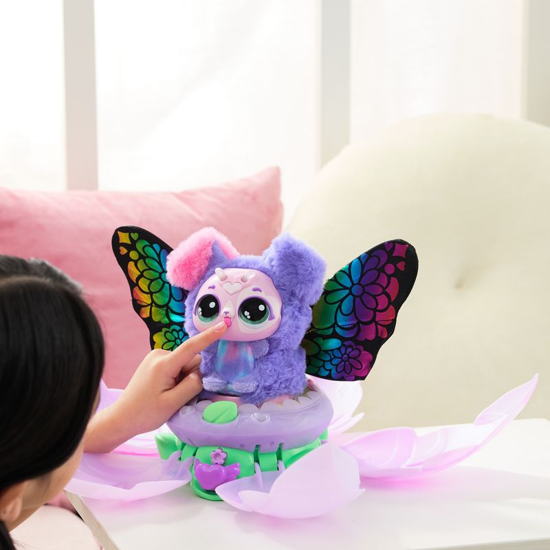 Hatchimals Bloomables pupoljak s iznenađenjem psića