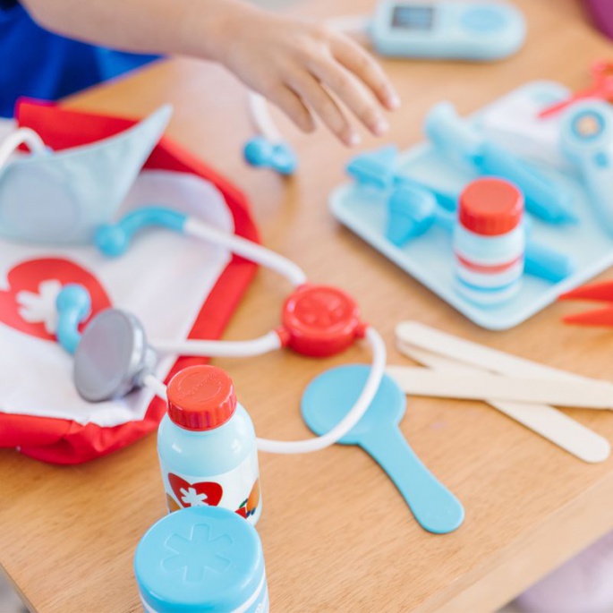Melissa & Doug igra doktora