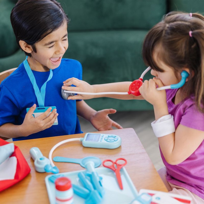 Melissa & Doug igra doktora