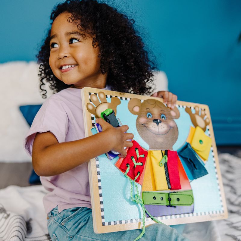 Melissa & Doug osnovna poduka o odijevanju