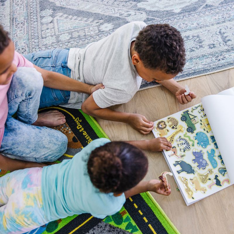 Melissa & Doug ponovo upotrebljive naljepnice s podlogom - svijet životinja