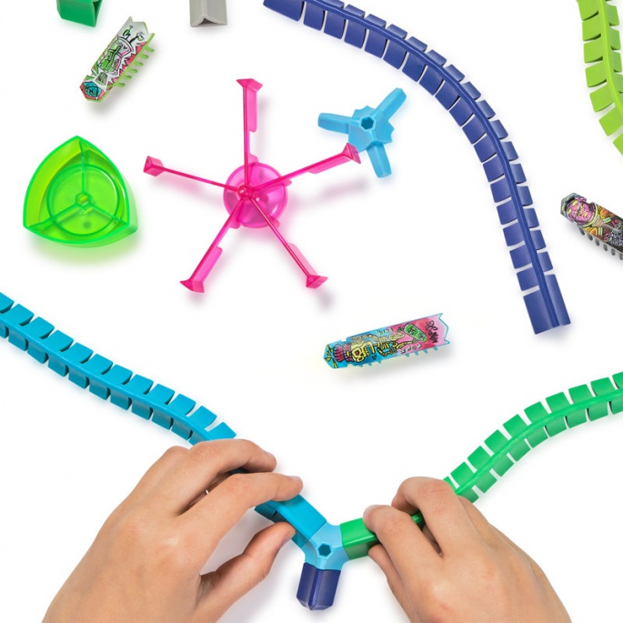 Hex Bots Nano Land set 3 minijaturna robotska kukaca i njihovo igralište
