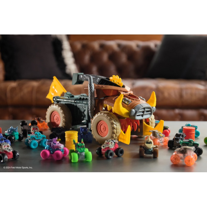 Monster Jam Megalodon Mad Hog Chomper set s velikim i malim automobilom