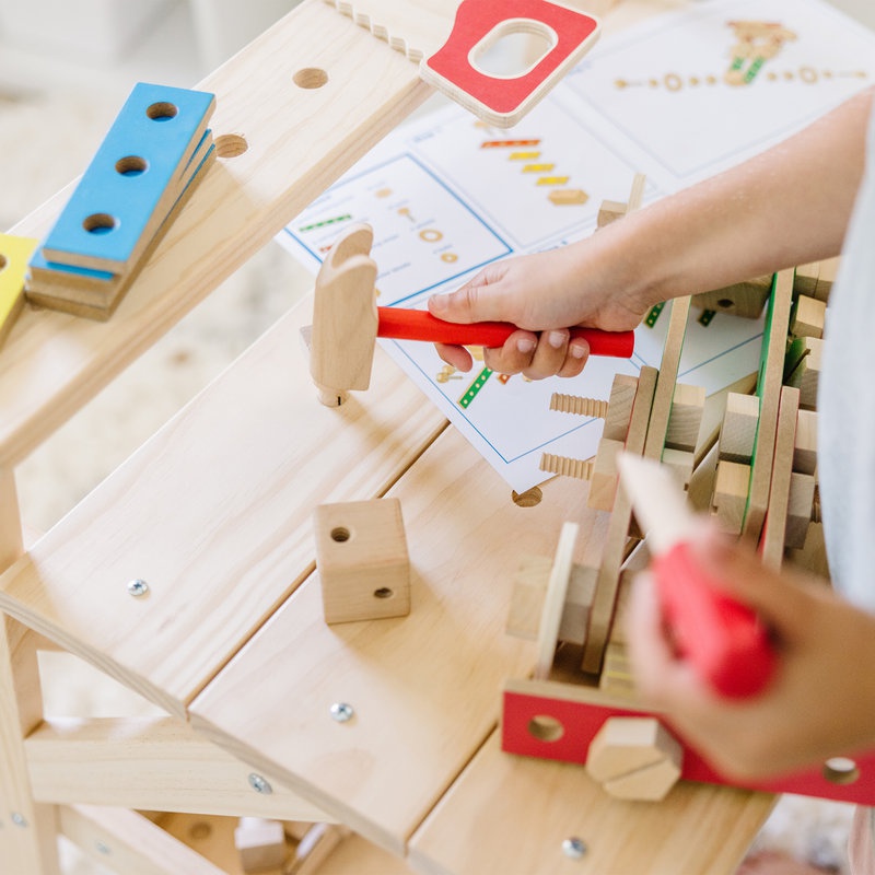 Melissa & Doug drveni radni stol s 55 građevnih dijelova