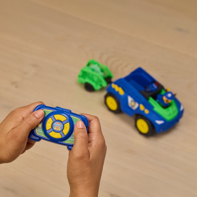 Psići u ophodnji The Dino Movie: RC auto s vozilom Chase