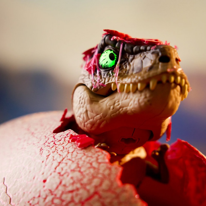 Primal Hatch Dino interaktivni T-Rex izlegli iz jajeta sivi