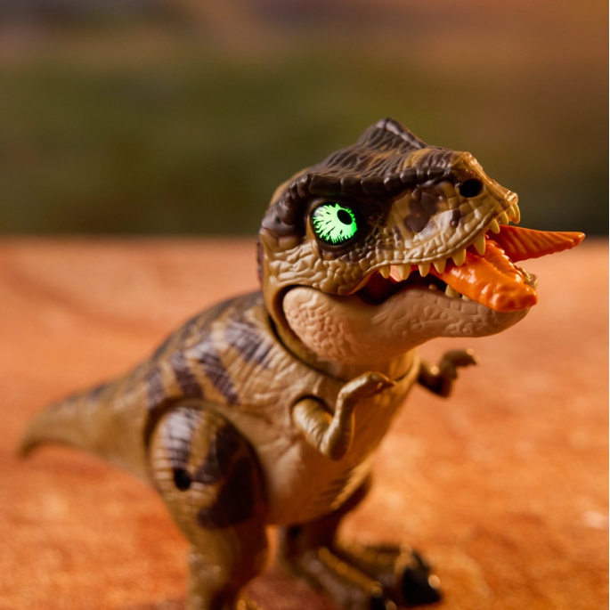 Primal Hatch Dino interaktivni T-Rex izlegli iz jajeta sivi