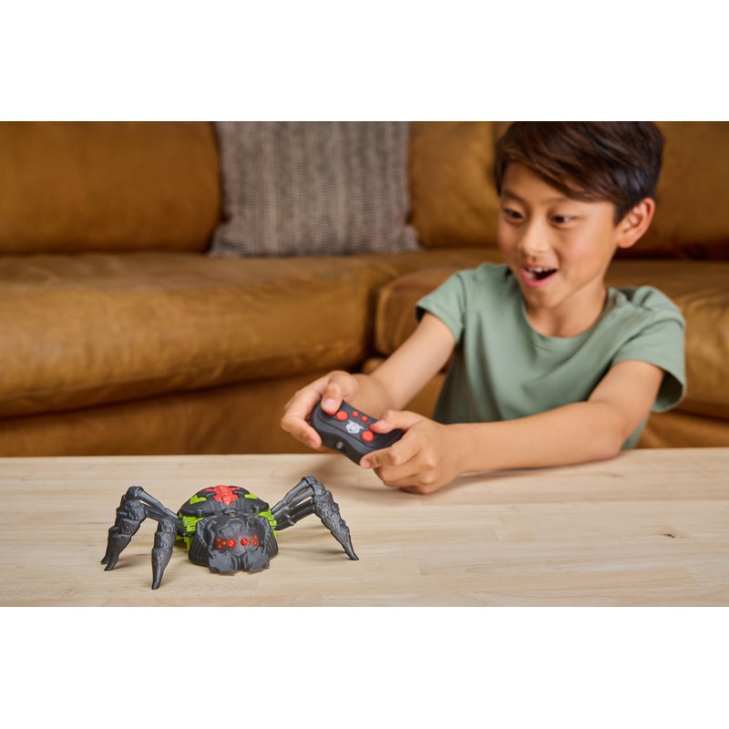 Hex Bots RC tarantula koja se penje po zidovima