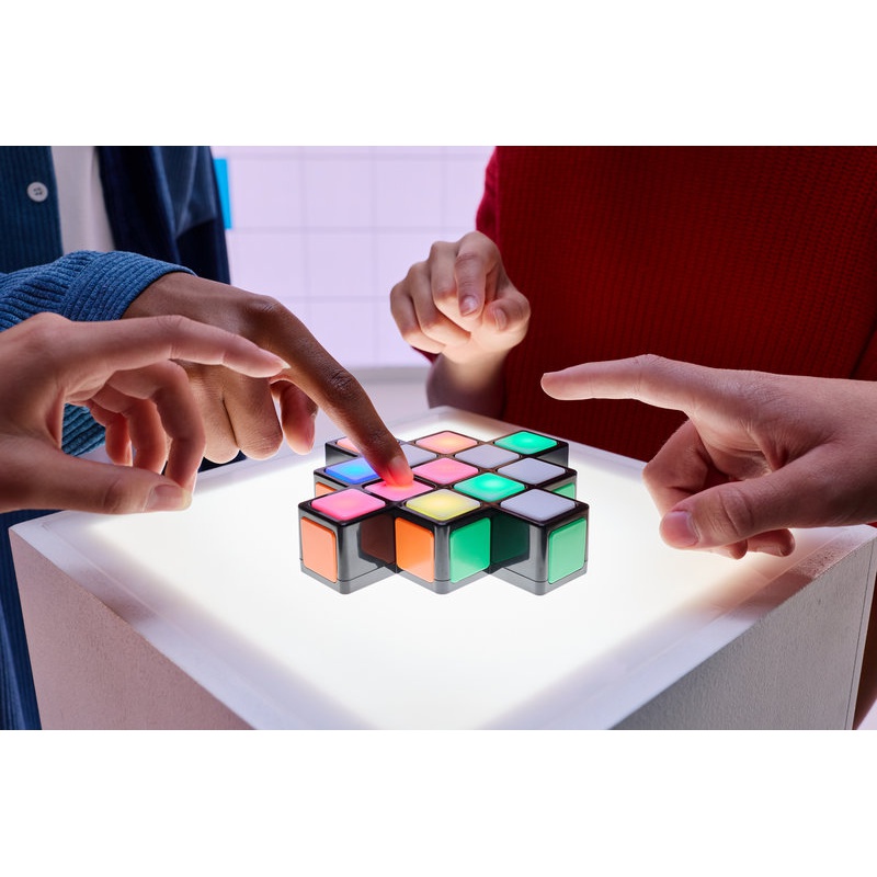 Rubiks kocka elektronička igra Tetris Rush