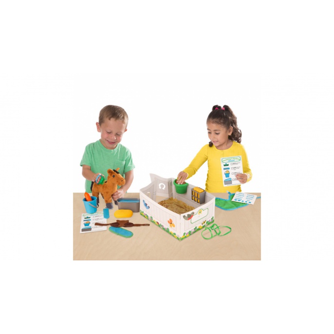 AKCIJA: Melissa & Doug set plišana konj u štali + kreativno oblikovanje figurica konja BESPLATNO