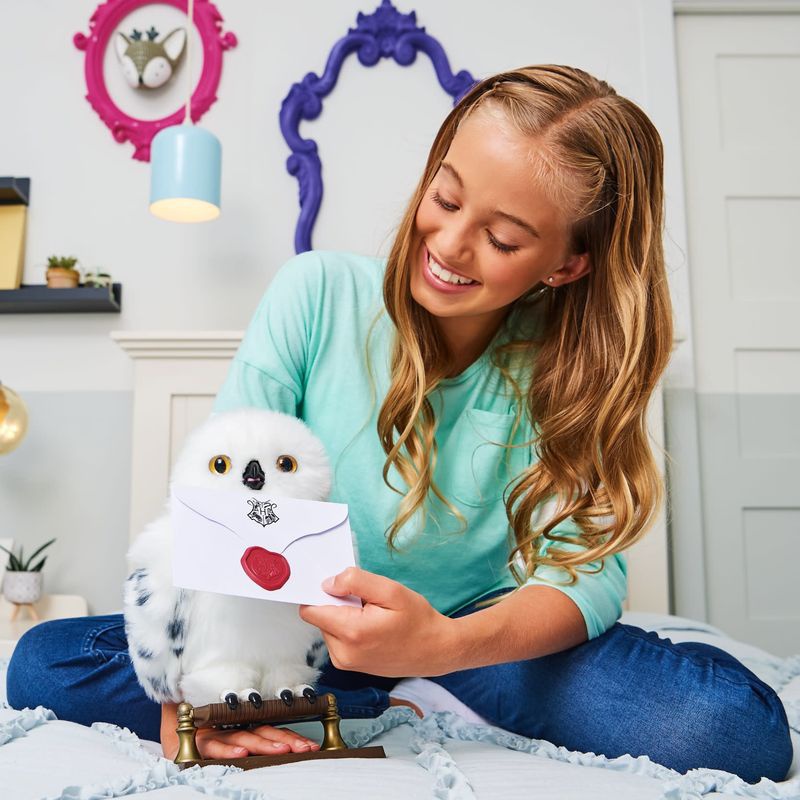 Harry Potter interaktivna sova Hedvig