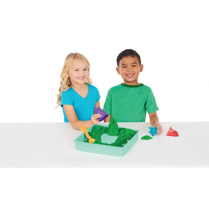 Kinetic Sand kutija s tekućim pijeskom i zelenom podlogom
