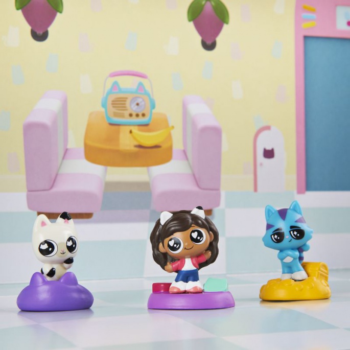 Gabby’s dollhouse mini figurica u kućici