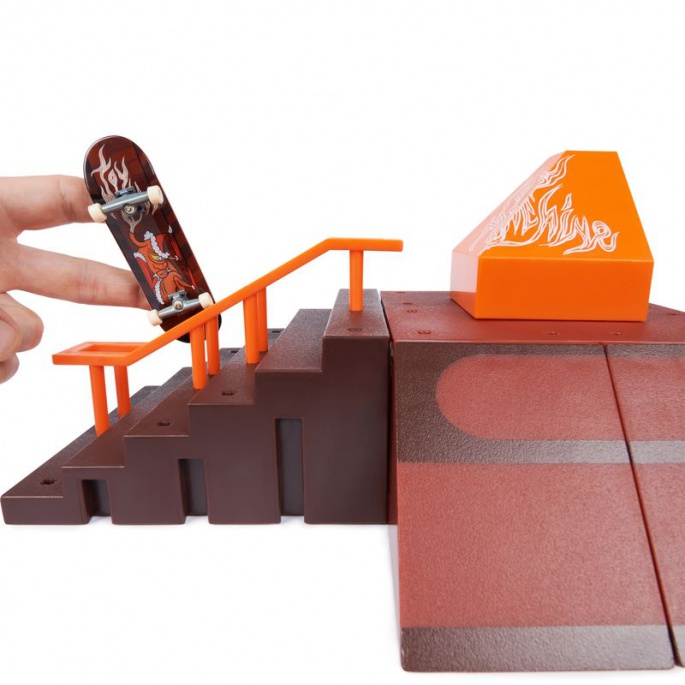 Tech Deck Xconnect skate park Mafia Pyramid Shredder Toy Machine
