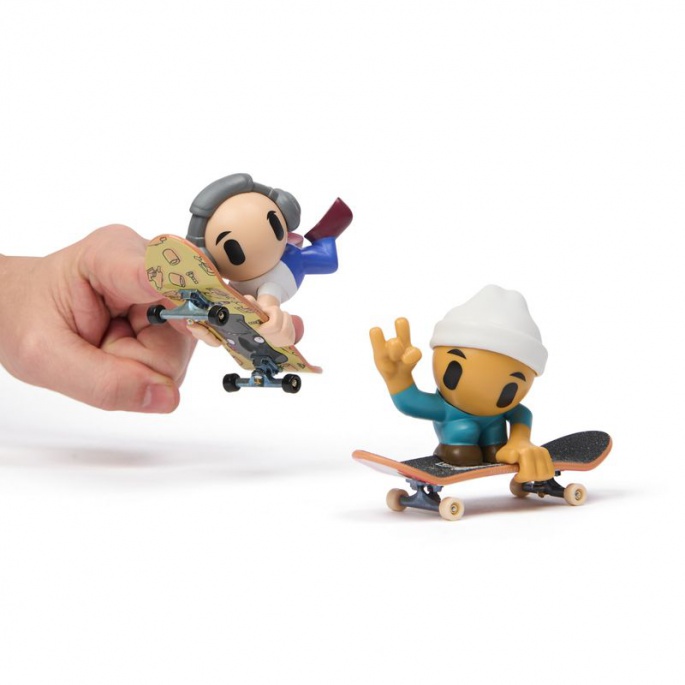 Tech Deck SK8 Crew Fingerboard figurás dupla csomag fehér sapkával és szürke fejhallgatóval