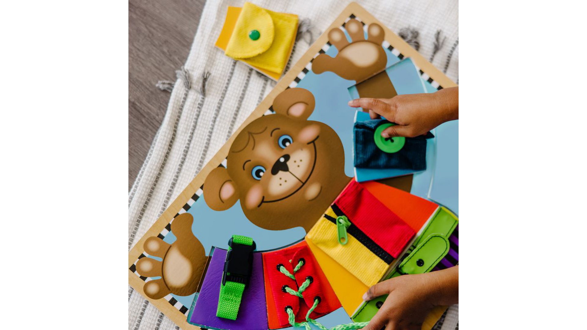 Melissa & Doug základná výuka obliekania