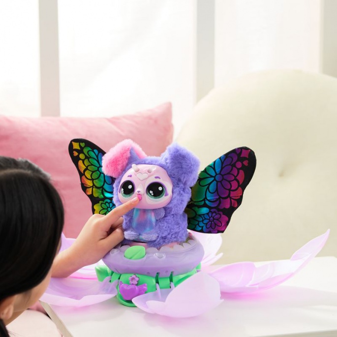 Hatchimals Bloomables poupě s překvapením štěňátka