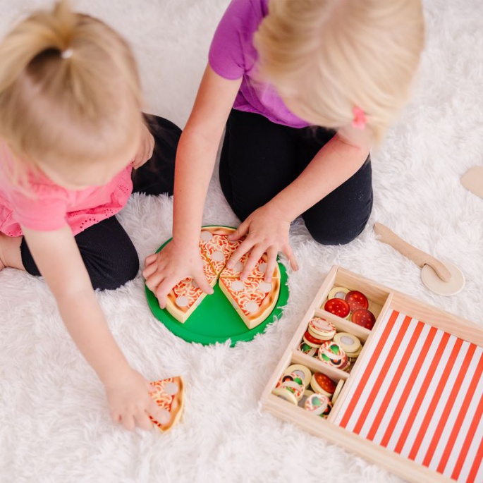 Melissa & Doug pizza party set