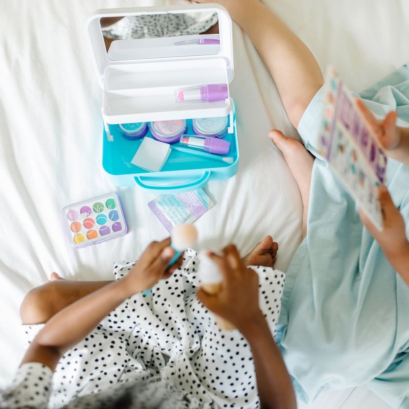 Melissa & Doug lek kosmetikstudio