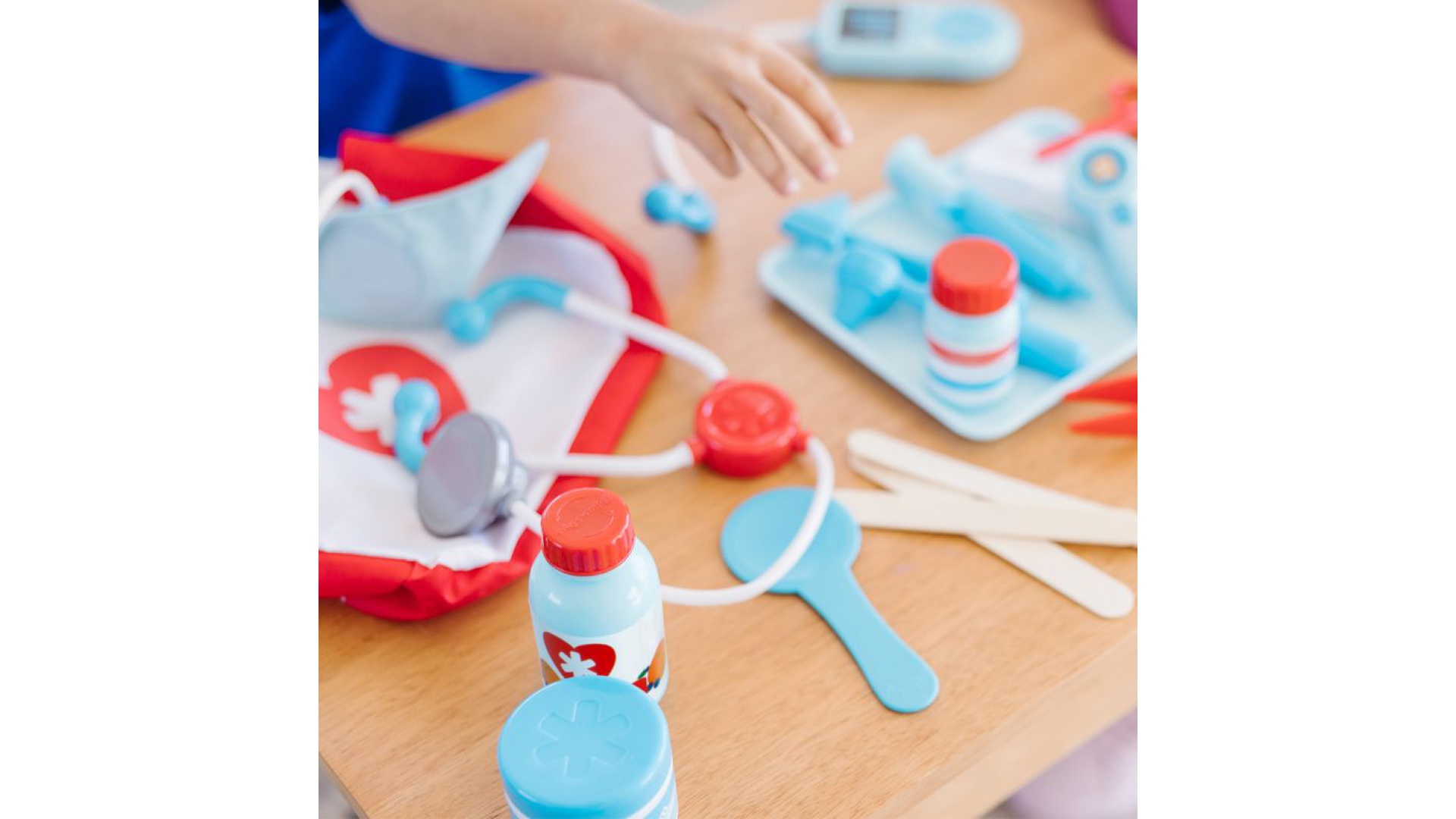 Melissa & Doug hra na doktora