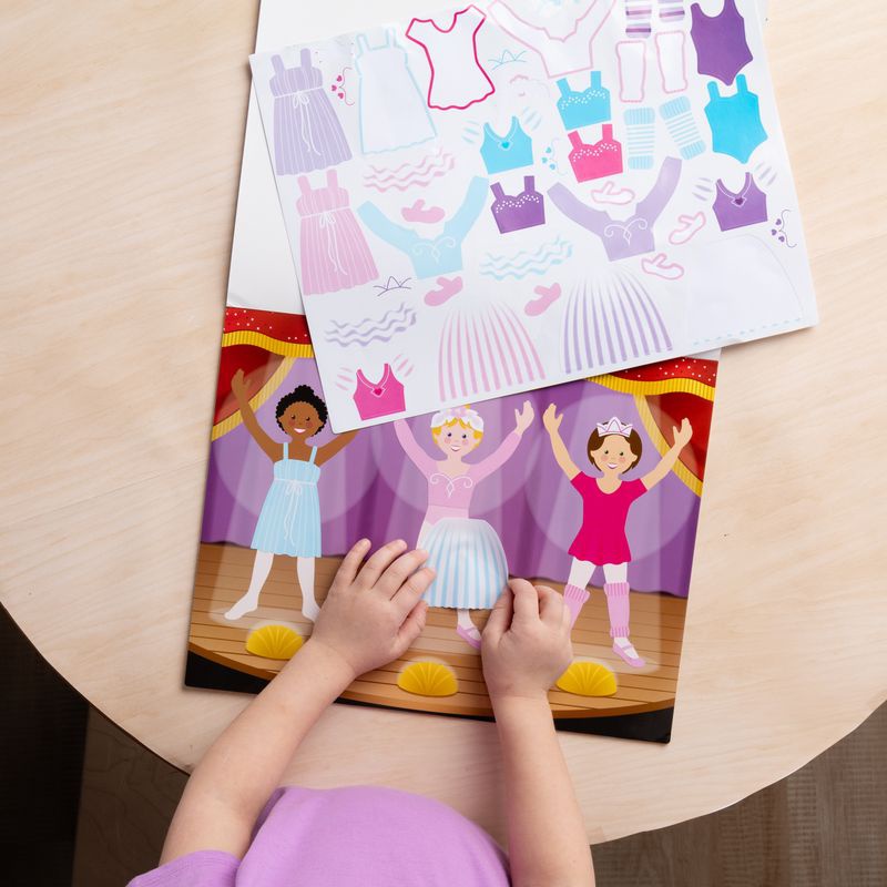 Melissa & Doug klistermärken för återanvändning med bakgrund - klädsel