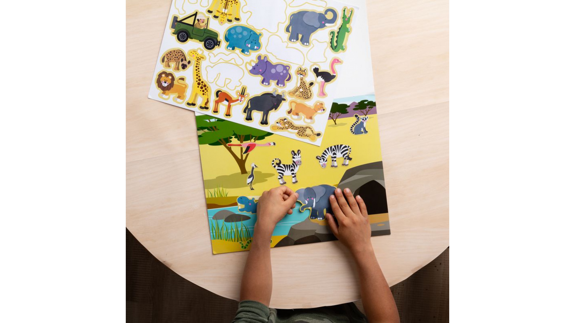Melissa & Doug nálepky opakovane použiteľné s podložkou - svet zvierat