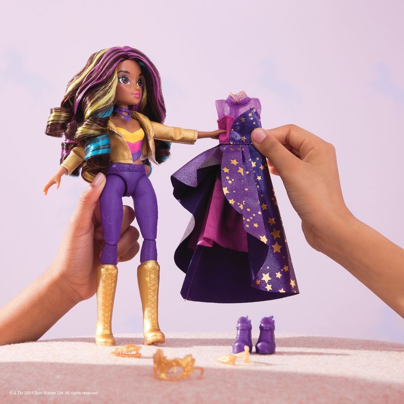 Prisvärt set: Unicorn Academy deluxe docka Sophia 24 cm + halsband med ring