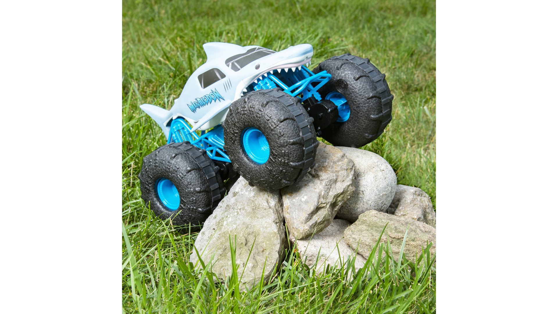 Monster Jam Megalodon Storm RC Monster Truck 1:15