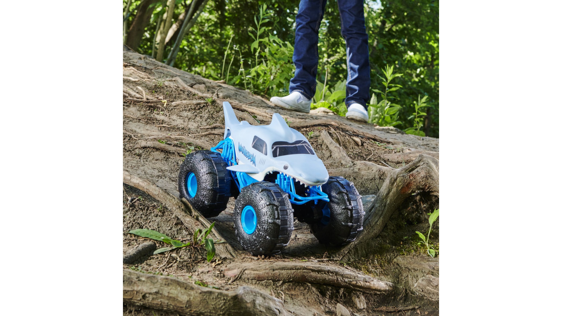 Monster Jam Megalodon Storm RC Monster Truck 1:15