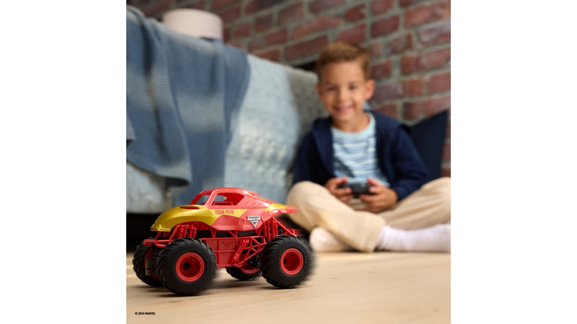 Monster Jam Iron Man RC Monster Truck 1:24