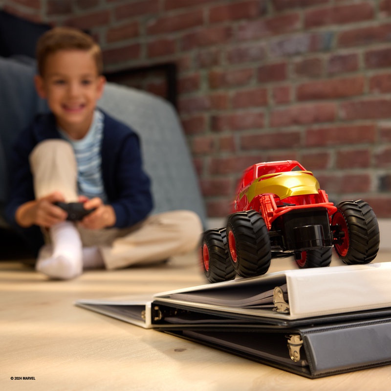 Monster Jam Iron Man RC Monster Truck 1:24