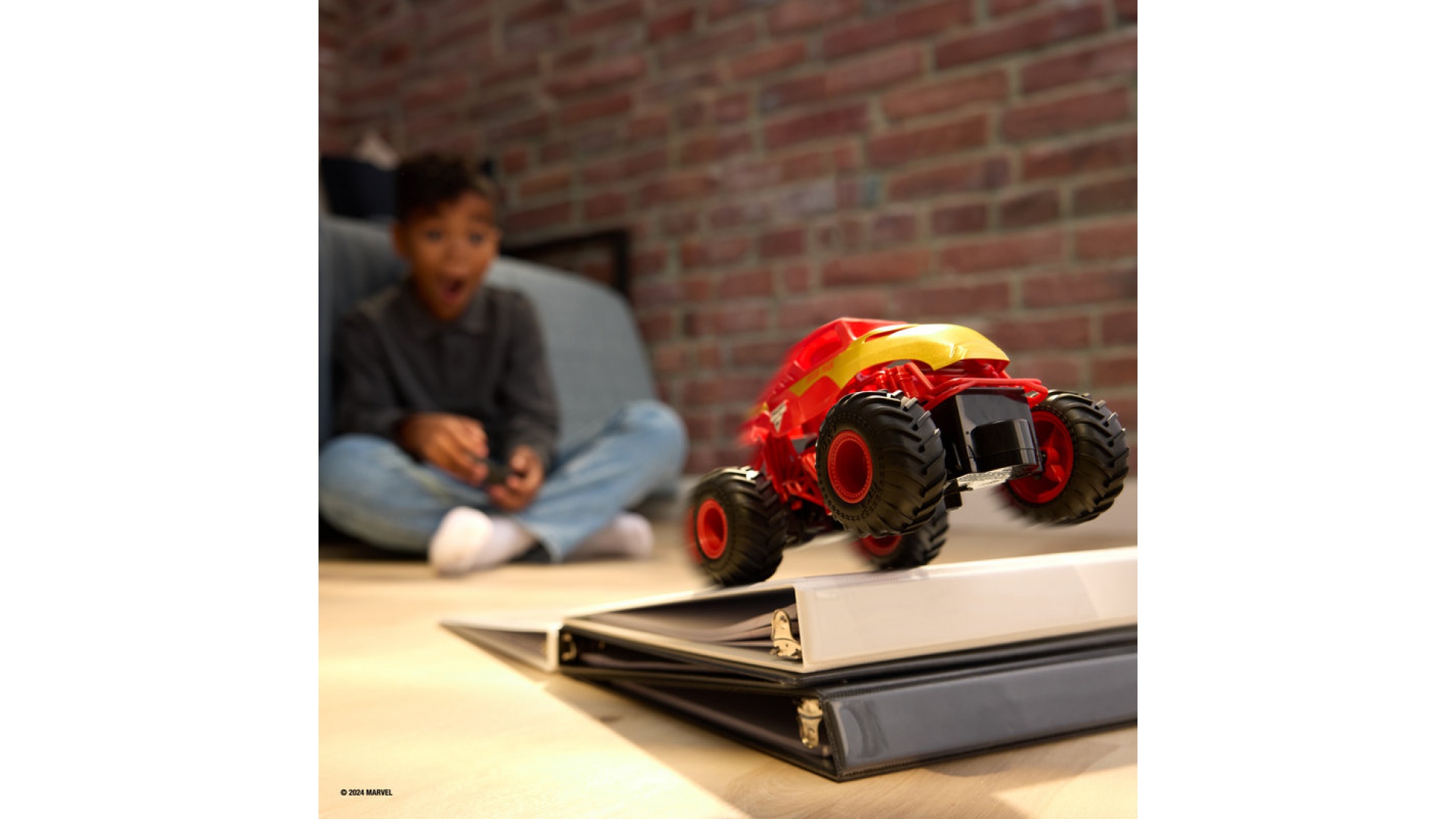 Monster Jam Iron Man RC Monster Truck 1:24