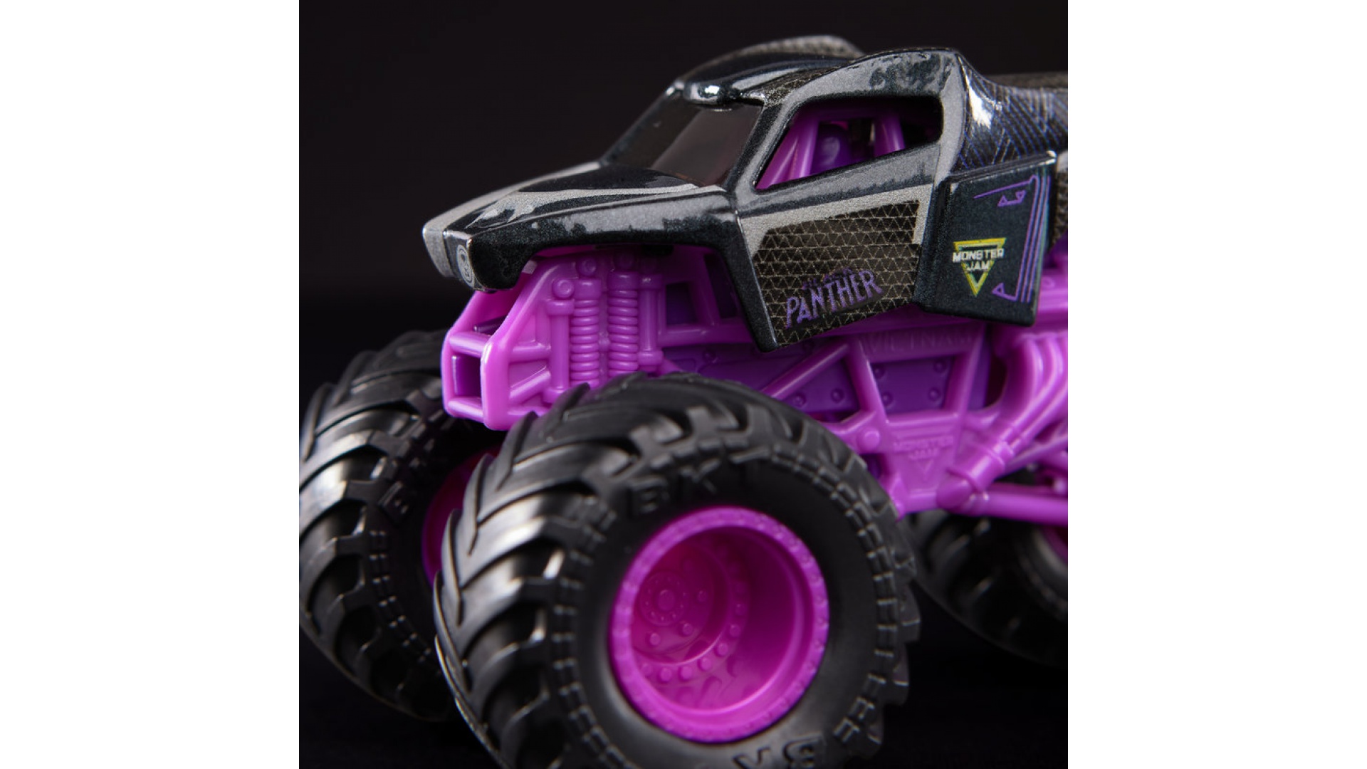 Monster Jam Marvel Black Panther zberateľský Monster Truck 1:64