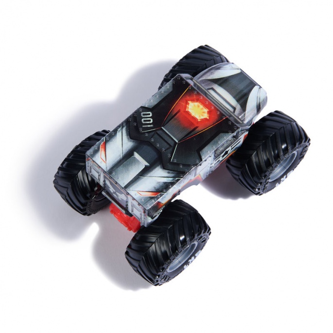 Monster Jam IronMan vs War Machine sada 2 Monster Trucků 1:64