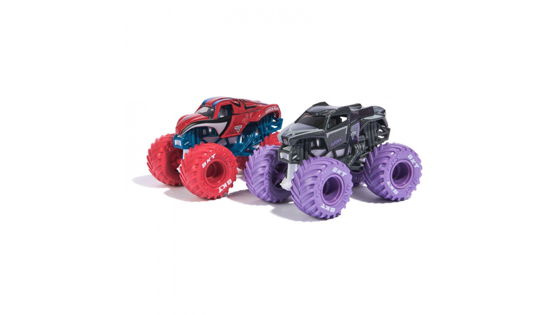 Monster Jam Superman vs Black Panther sada 2 Monster Truckov 1:64