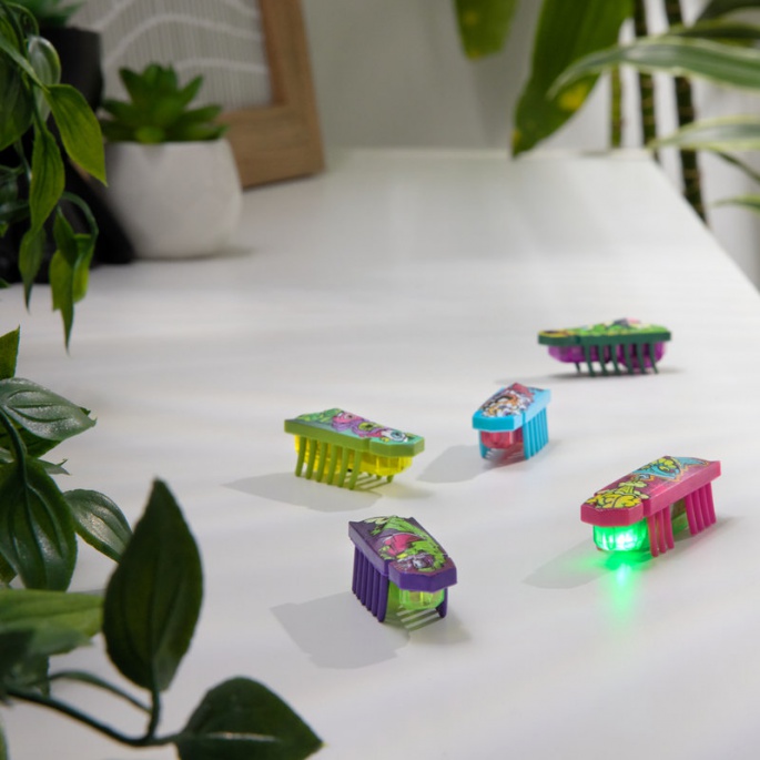 Hex Bots Nano sada 5 miniaturních robotických brouků