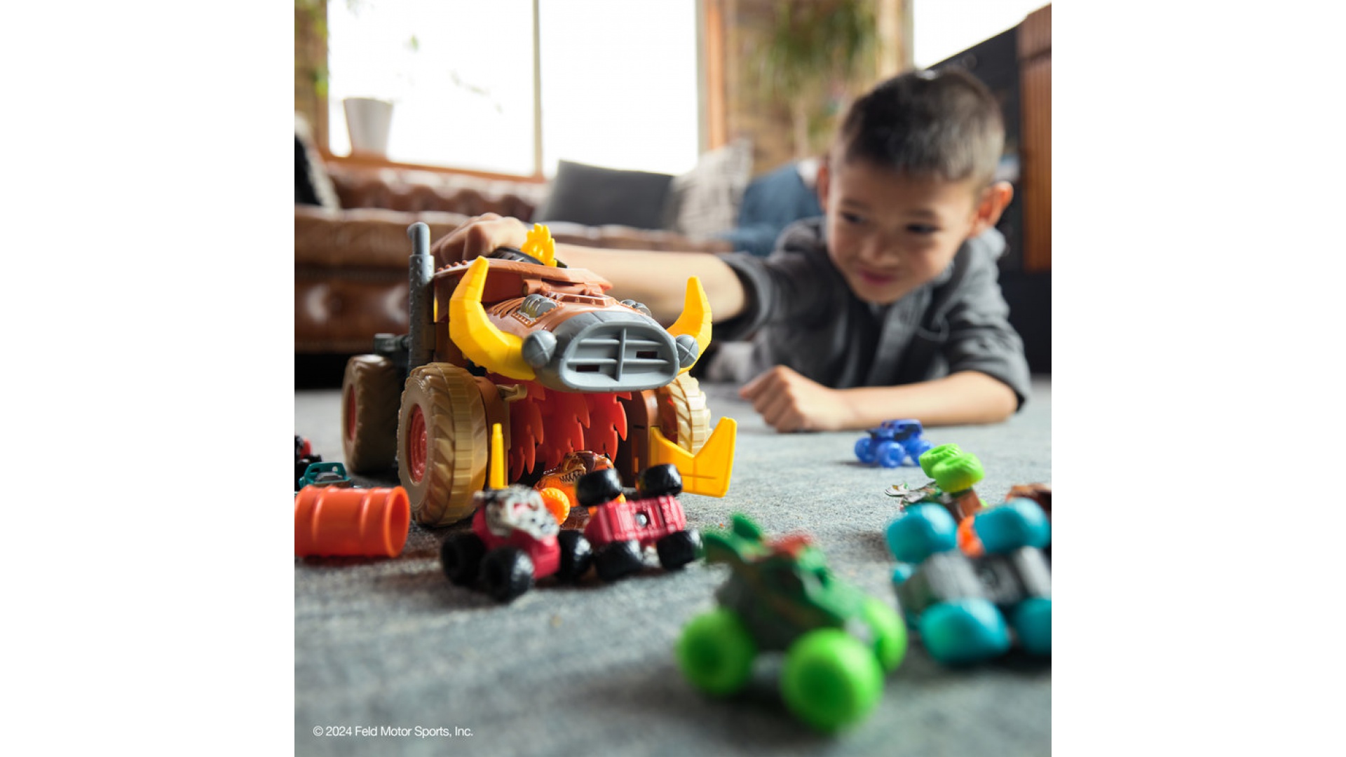 Monster Jam Megalodon Mad Hog Chomper sada s veľkým a malým autom
