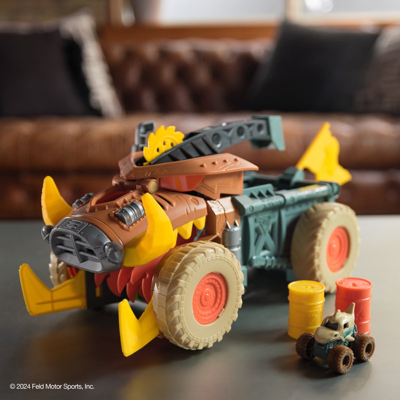 Monster Jam Megalodon Mad Hog Chomper sada s velkým a malým autem