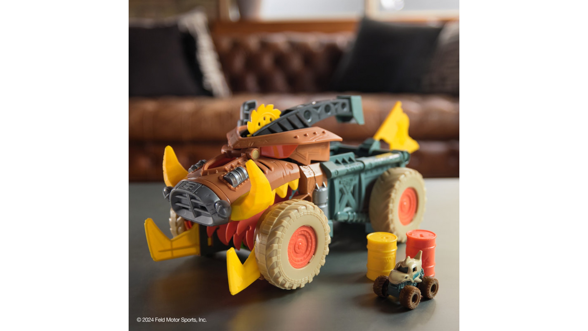 Monster Jam Megalodon Mad Hog Chomper sada s veľkým a malým autom