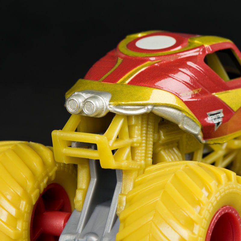 Monster Jam multibalení kovových Monster Trucků superhrdinové Marvel 1:64