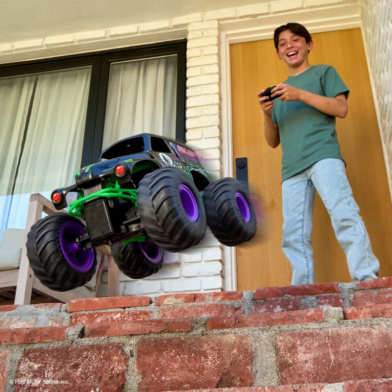 Monster Jam Grave Digger RC opravitelný Monster Truck 1:15