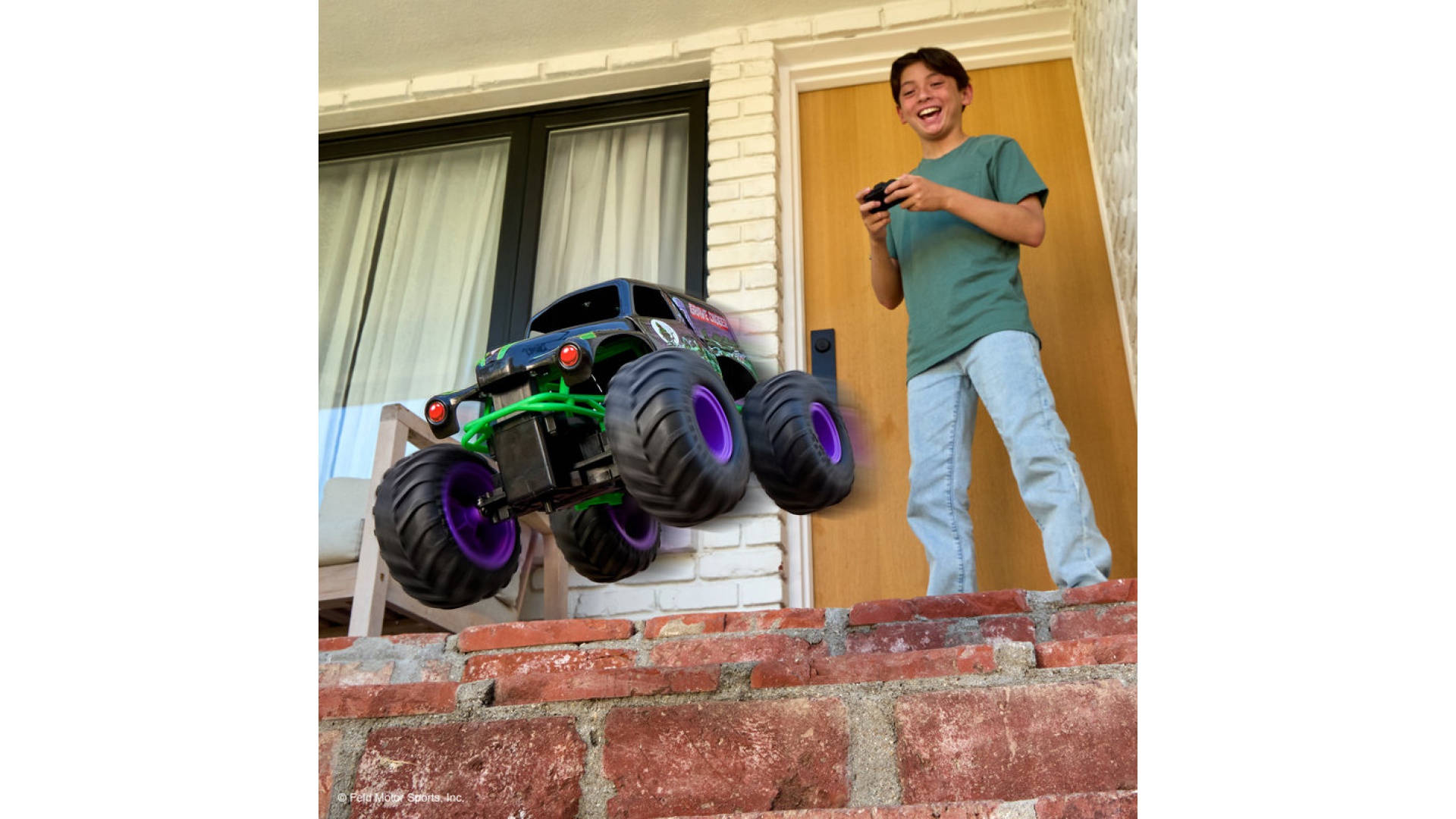 Monster Jam Grave Digger RC opraviteľný Monster Truck 1:15