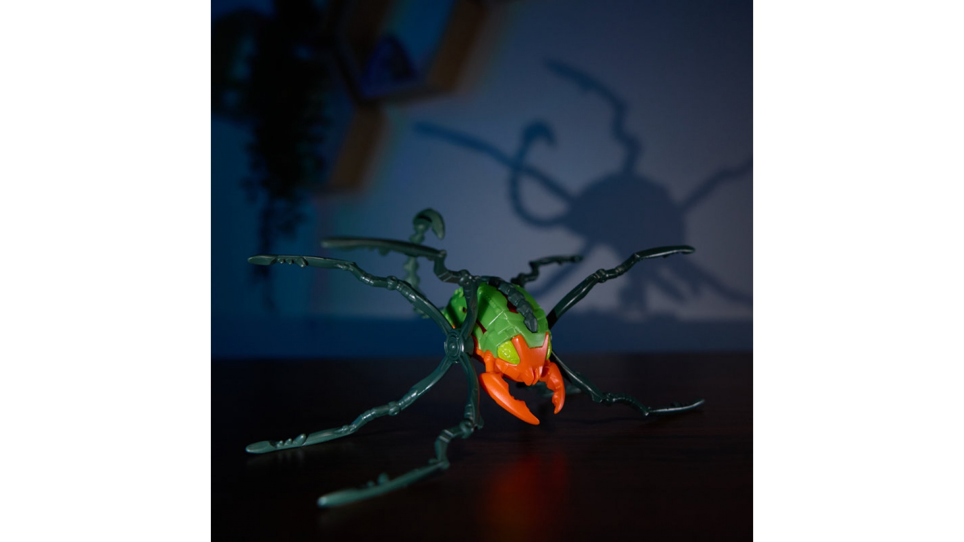 Hex Bots Skitter Bot lezúci škorpión