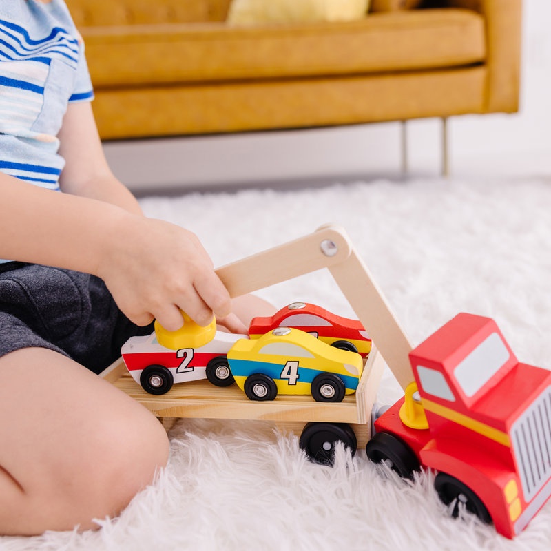 Melissa & Doug dřevěný magnetický nakladač aut