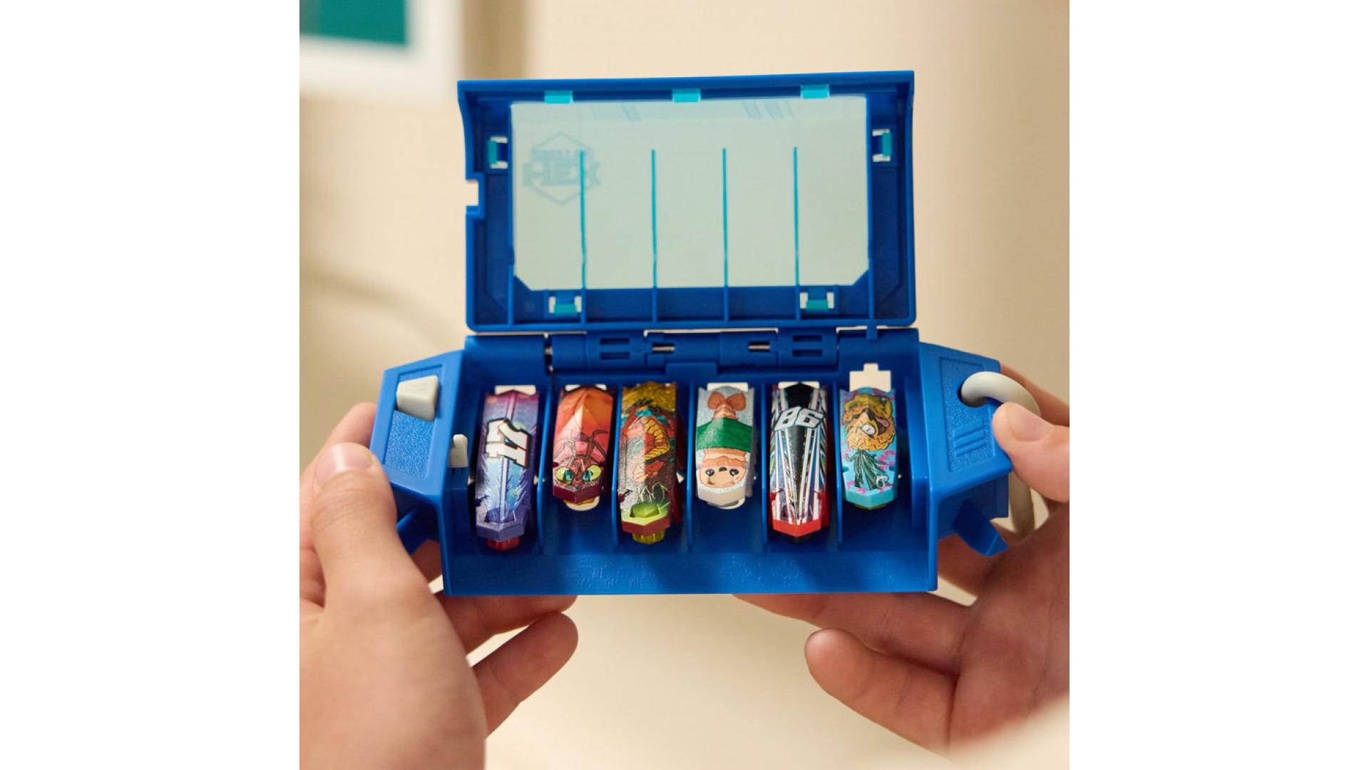 Hex Bots Nano odpaľovacie zariadenie s miniatúrnym robotickým chrobákom