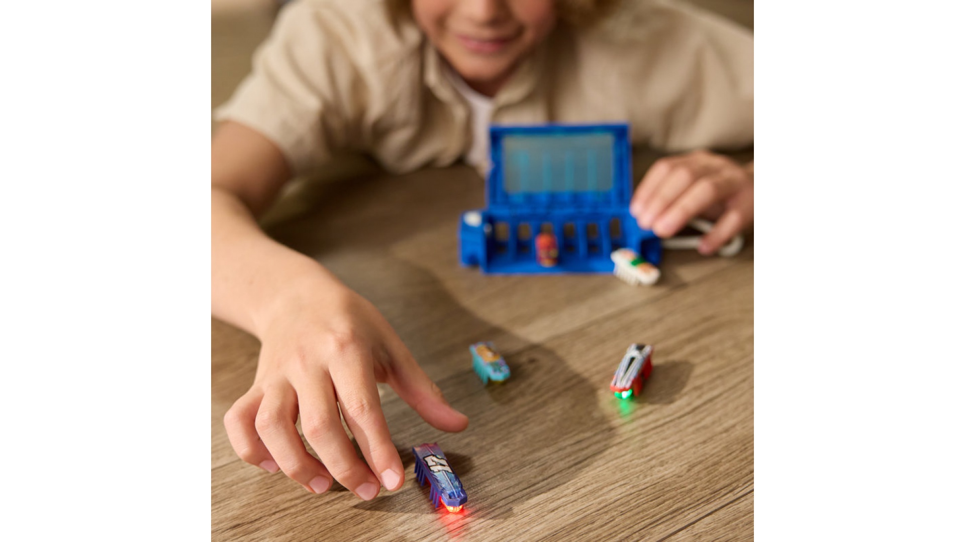 Hex Bots Nano odpaľovacie zariadenie s miniatúrnym robotickým chrobákom