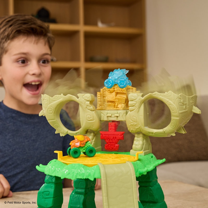 Monster Jam sada s lebkou střílející mini auta