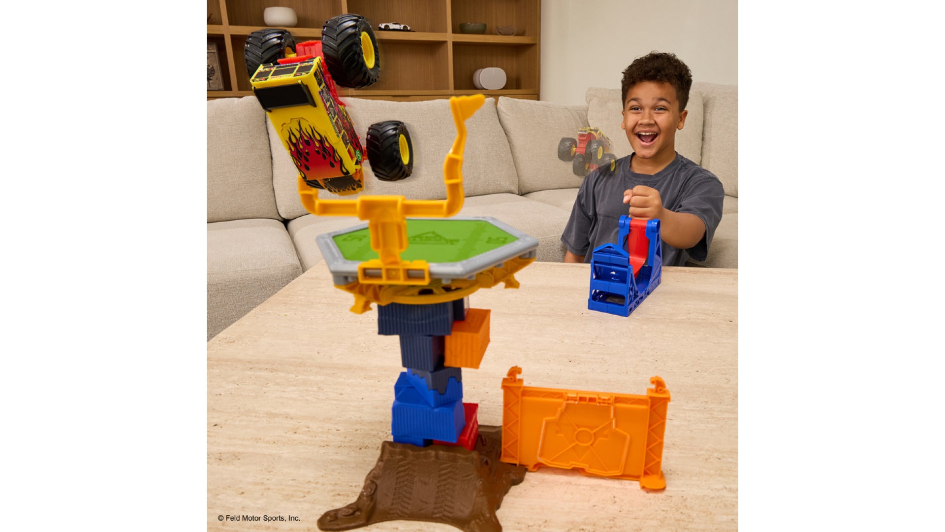 Monster Jam sada s trampolínou a opravovacím autom 1:64
